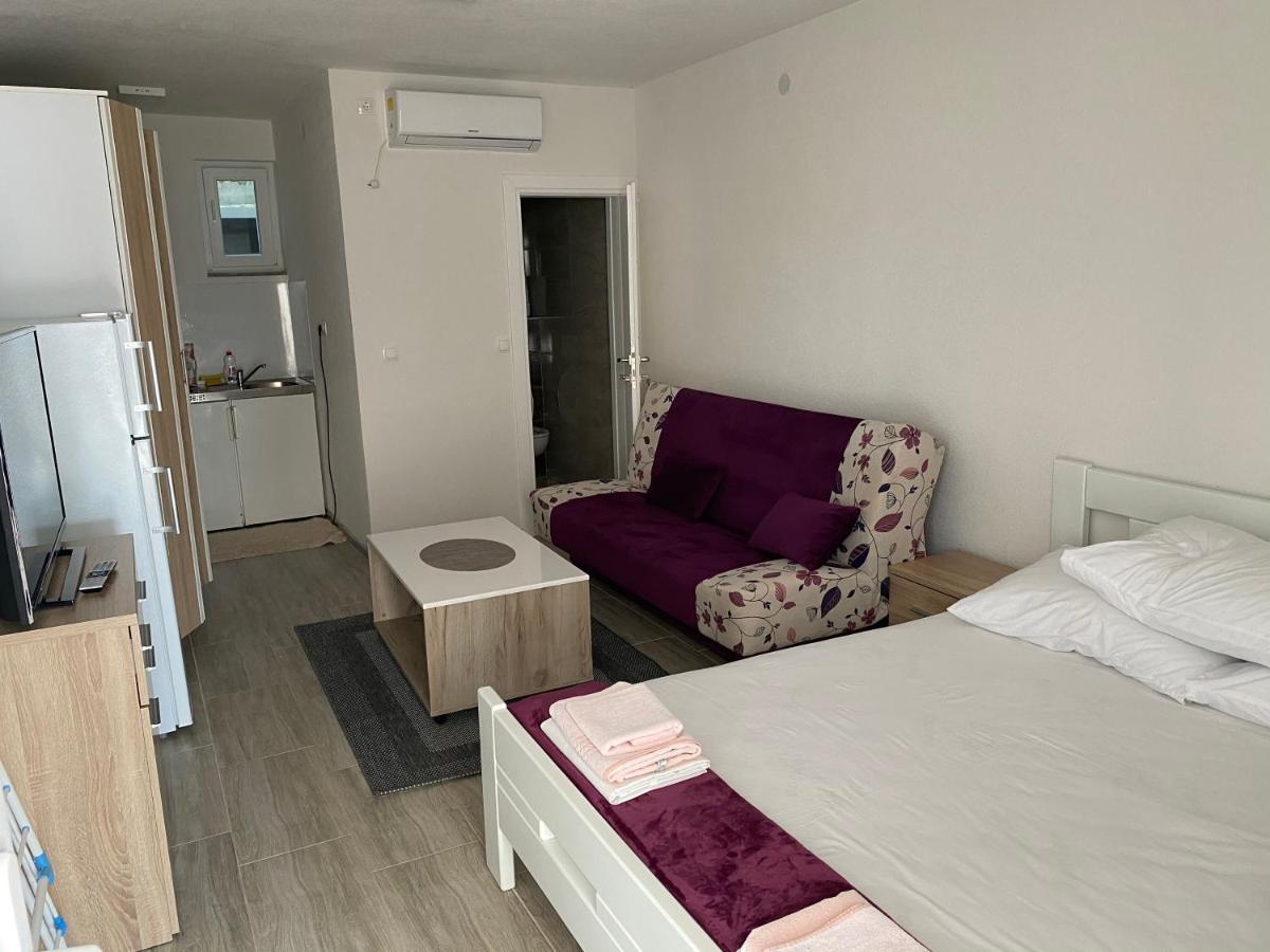 Apartmani Anita ستاريغغاد باكلينتسا المظهر الخارجي الصورة