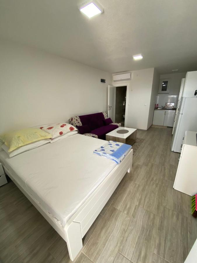 Apartmani Anita ستاريغغاد باكلينتسا المظهر الخارجي الصورة